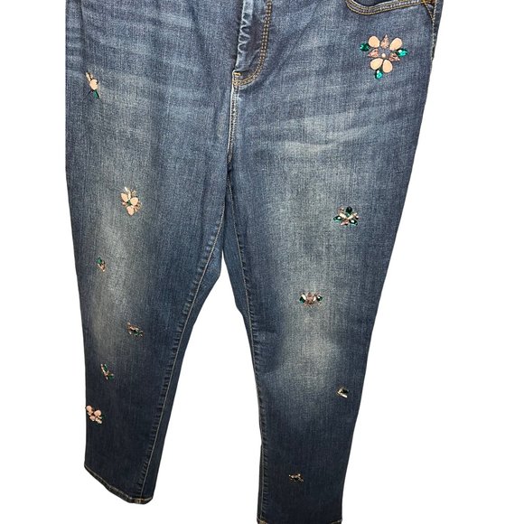 SO slimming girlfriend, slim leg, ankle jeans by Chicos denim sequence 5pocket - Picture 3 of 14